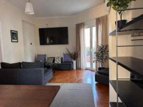 Elegant Penthouse 120sqm with large veranda, 5 min walk to Ambelokipous metro station